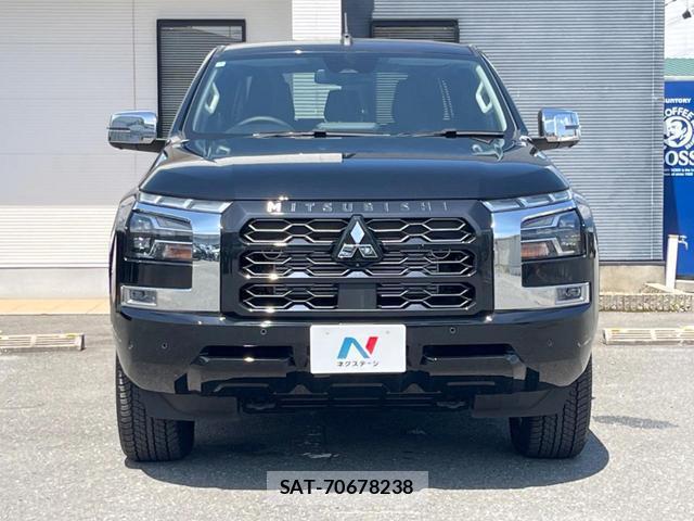 Mitsubishi TRITON 2025-08 8053821-15