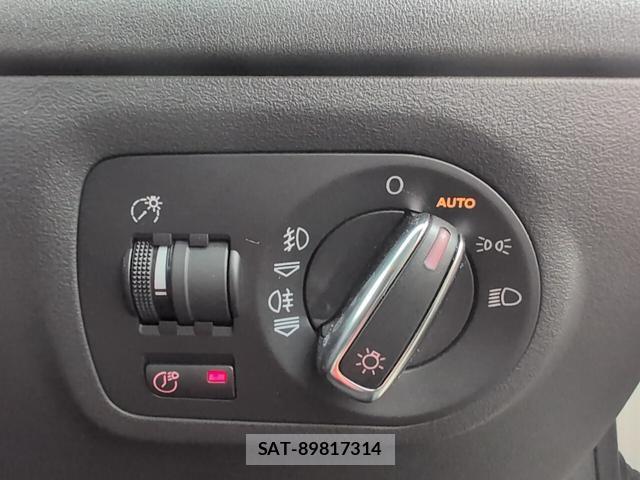 Audi TT 2009-03 8053629-13