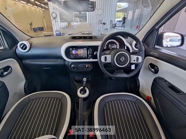 Renault TWINGO 2022-06 8055408-2