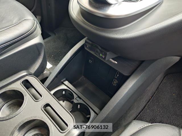 Mercedes Benz V-CLASS 2017-12 8053239-15