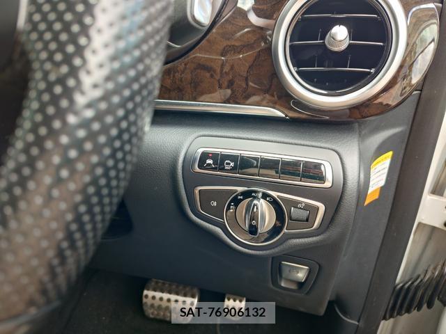 Mercedes Benz V-CLASS 2017-12 8053239-17
