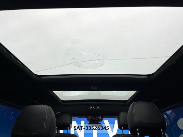Mercedes Benz V-CLASS 2023-07 8053492-3