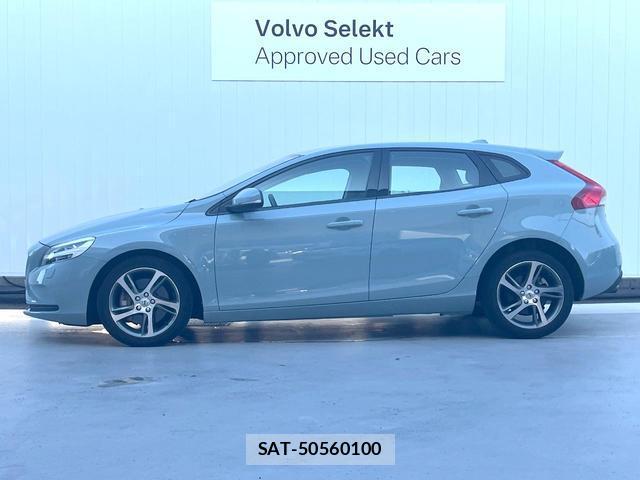 Volvo V40 2017-01 8054216-16