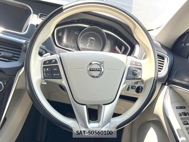 Volvo V40 2017-01 8054216-7