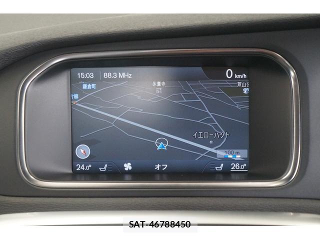 Volvo V40 2013-07 8055221-15