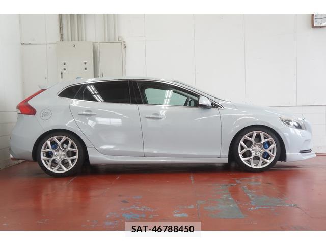 Volvo V40 2013-07 8055221-3