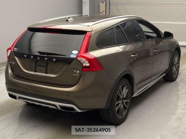 Volvo V60 2017-09 8055065-10