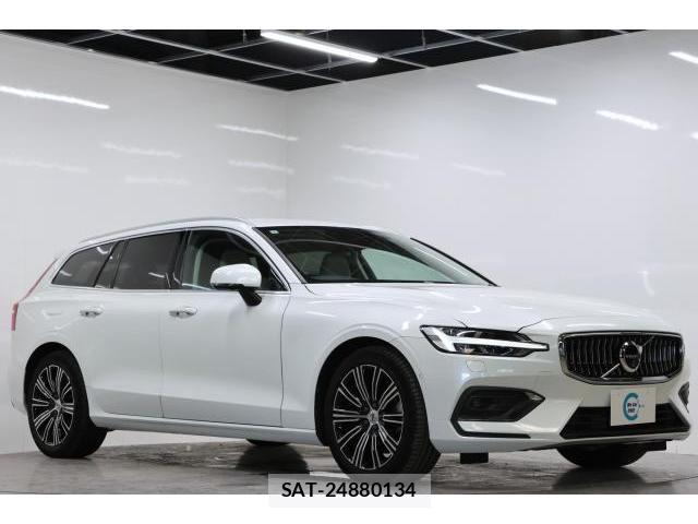 Volvo V60 2021-04 8055228-0