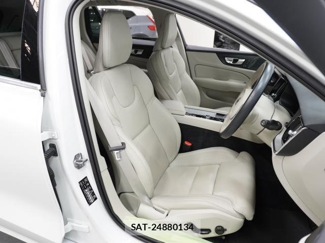 Volvo V60 2021-04 8055228-12