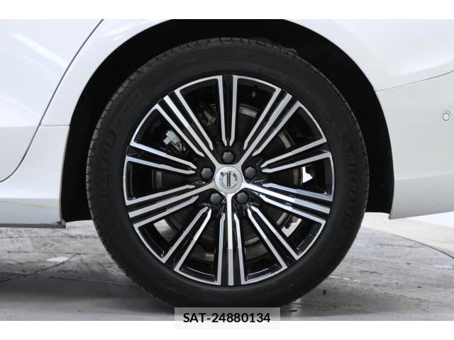 Volvo V60 2021-04 8055228-19