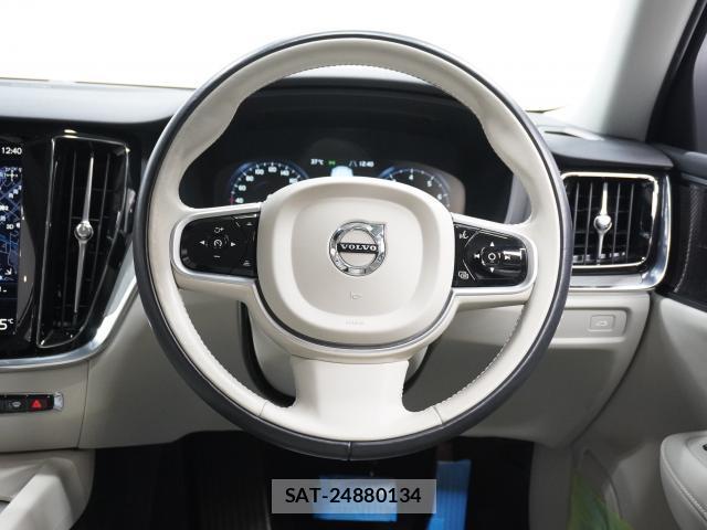 Volvo V60 2021-04 8055228-3