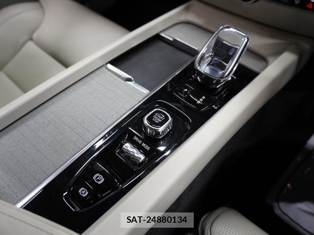 Volvo V60 2021-04 8055228-5