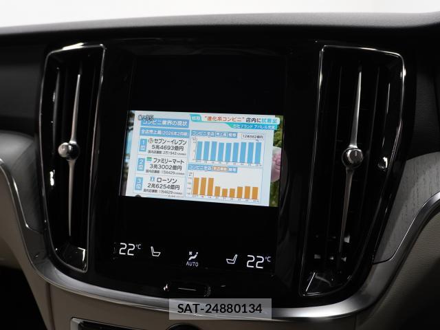 Volvo V60 2021-04 8055228-6