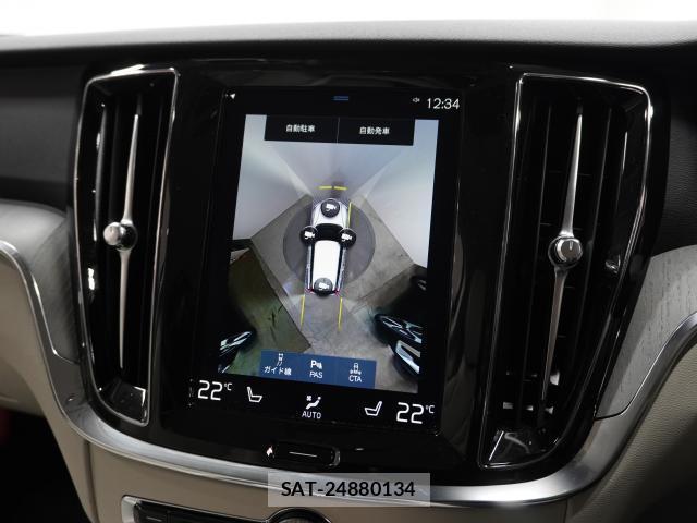 Volvo V60 2021-04 8055228-8
