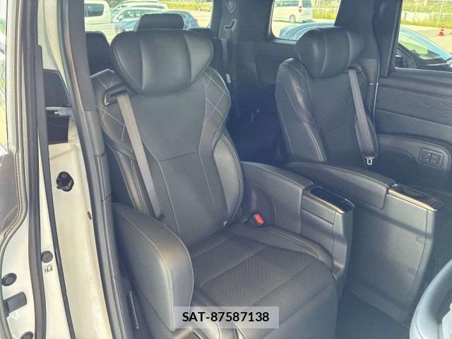 Toyota VELLFIRE 2024-11 8053347-5