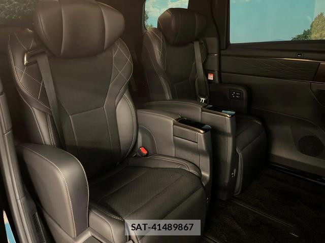 Toyota VELLFIRE 2024-02 8054087-8