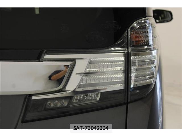 Toyota VELLFIRE 2016-04 8055897-18
