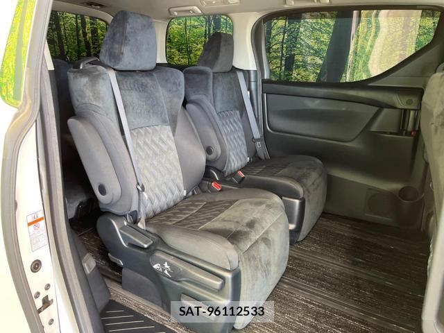Toyota VELLFIRE 2018-06 8053830-9