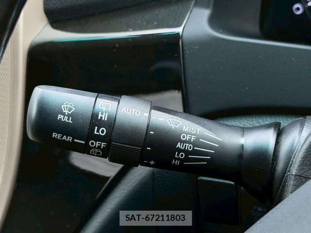 Toyota VELLFIRE 2013-10 8054850-19
