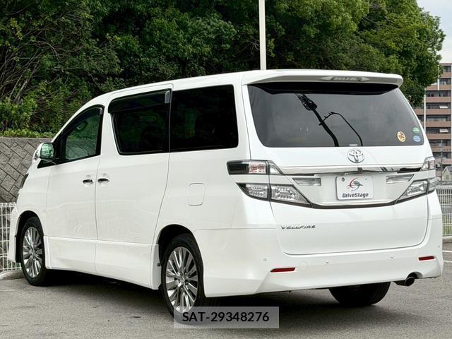Toyota VELLFIRE 2013-11 8054851-4