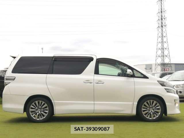Toyota VELLFIRE 2013-01 8056040-17
