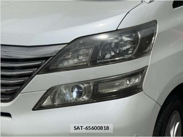 Toyota VELLFIRE 2009-06 8056079-3