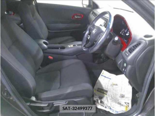 Honda VEZEL 2019-07 8053358-3