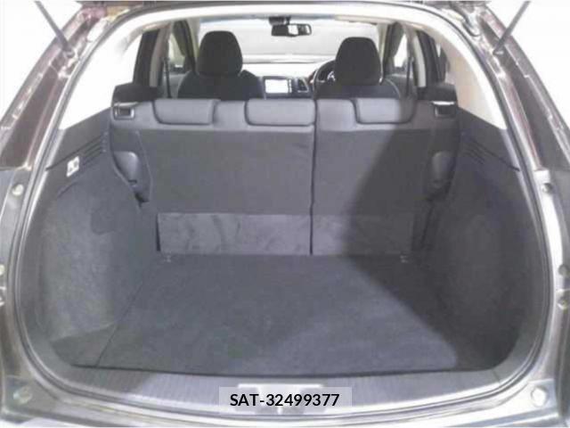Honda VEZEL 2019-07 8053358-5