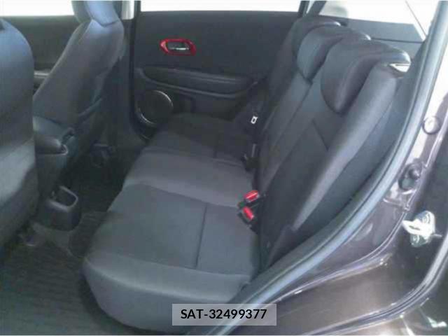 Honda VEZEL 2019-07 8053358-6