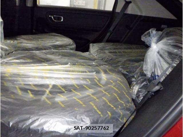 Honda VEZEL 2021-06 8053365-5