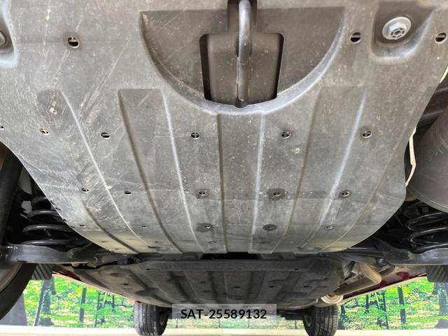 Honda VEZEL 2017-09 8053827-18