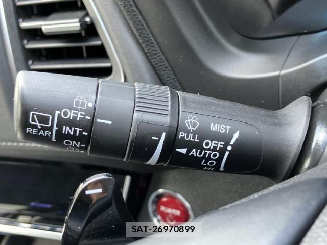 Honda VEZEL 2017-08 8054025-15