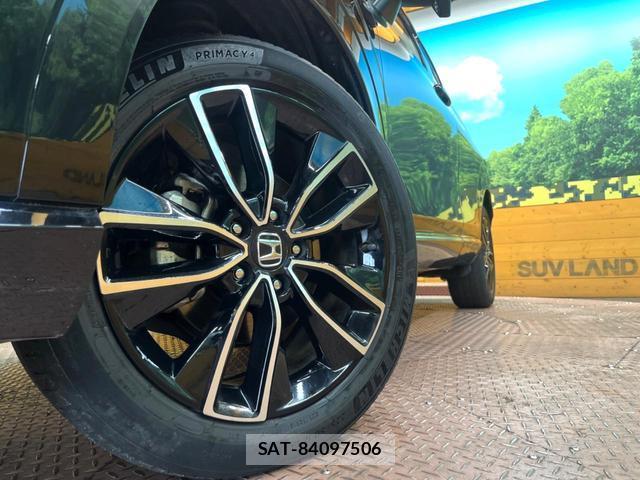 Honda VEZEL 2022-04 8054088-12