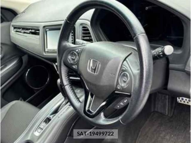 Honda VEZEL 2018-03 8054674-2
