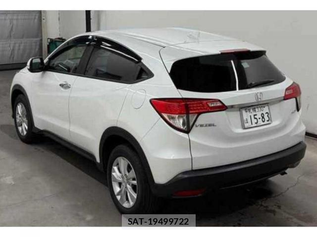Honda VEZEL 2018-03 8054674-4