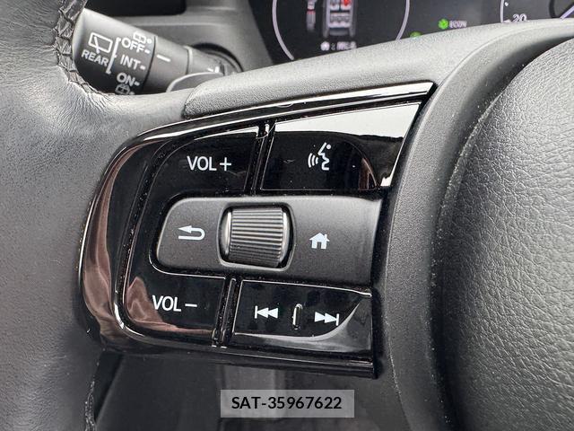 Honda VEZEL 2021-06 8054974-9
