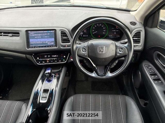 Honda VEZEL 2017-06 8055041-2