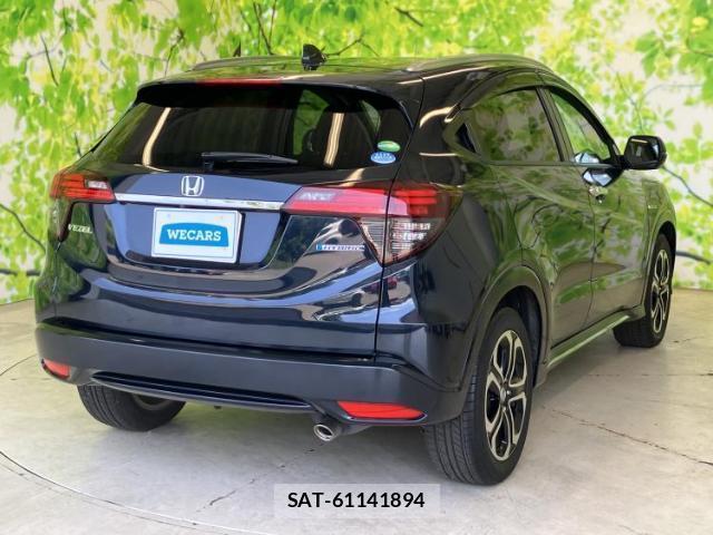 Honda VEZEL 2018-02 8055204-2