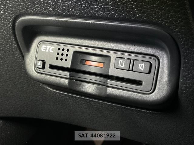 Honda VEZEL 2014-06 8055556-15
