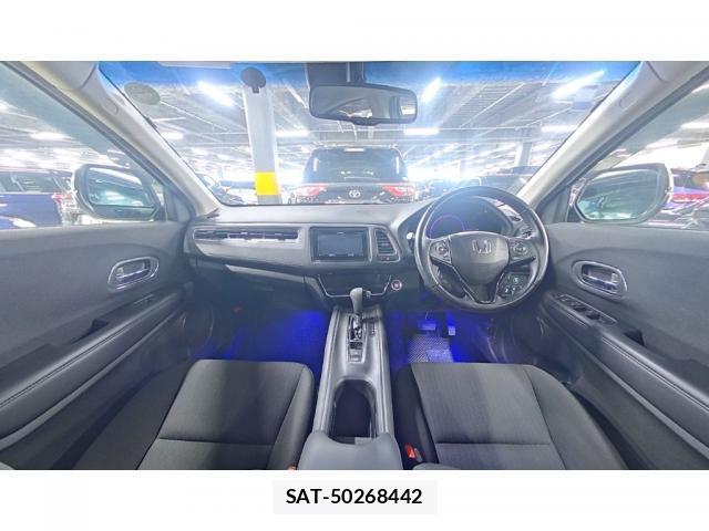 Honda VEZEL 2017-06 8055584-2