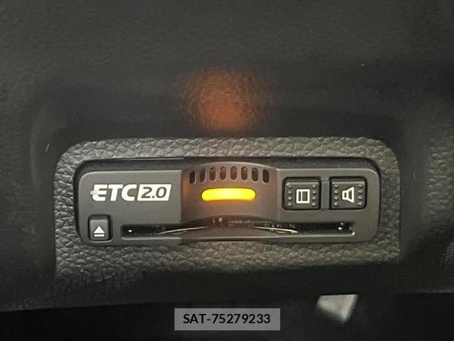 Honda VEZEL 2022-03 8055782-6