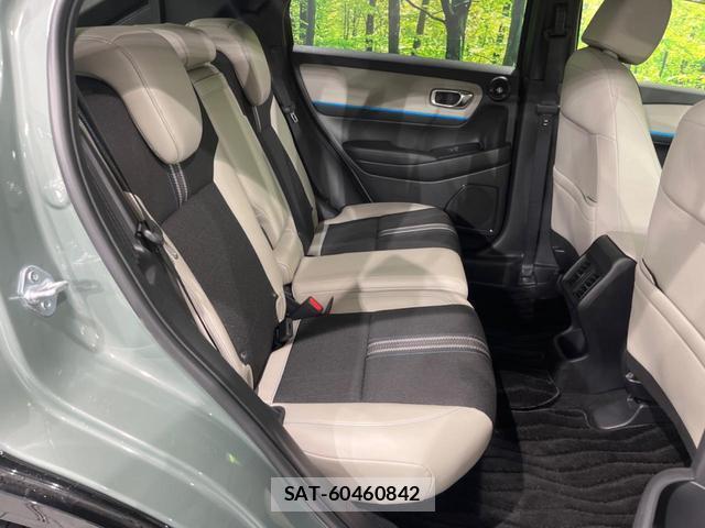 Honda VEZEL 2025-01 8056035-8