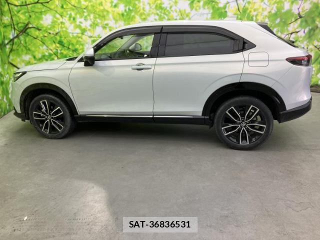 Honda VEZEL 2023-01 8056205-1