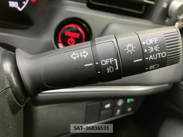 Honda VEZEL 2023-01 8056205-14