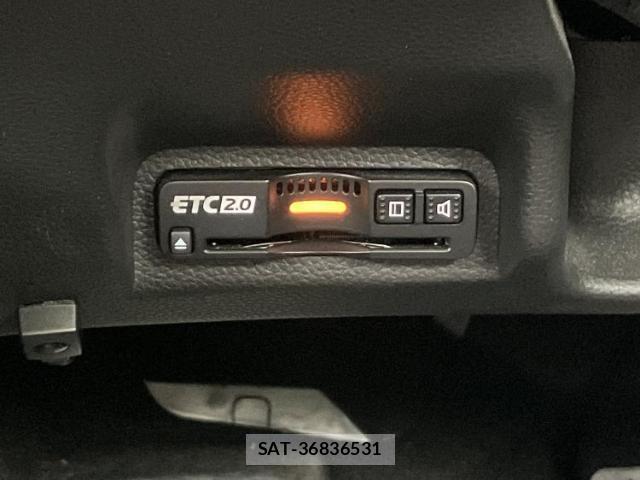 Honda VEZEL 2023-01 8056205-17