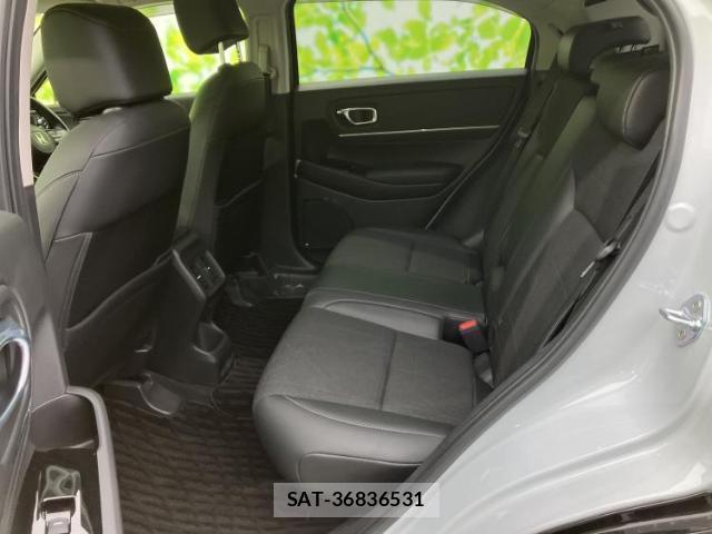 Honda VEZEL 2023-01 8056205-7