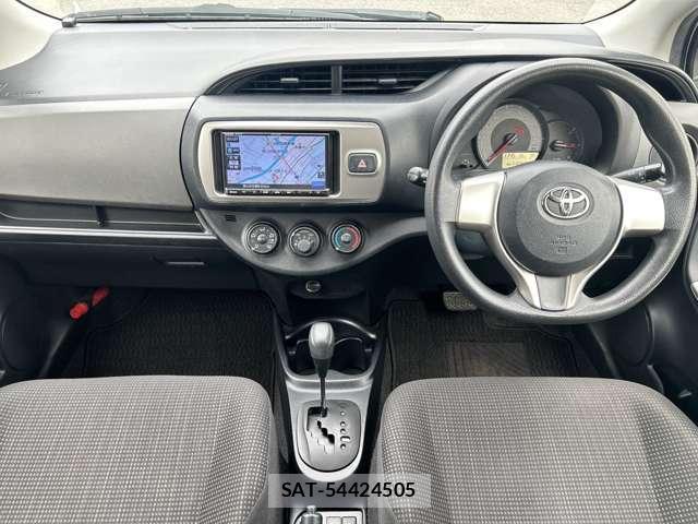 Toyota VITZ 2015-02 8053556-12