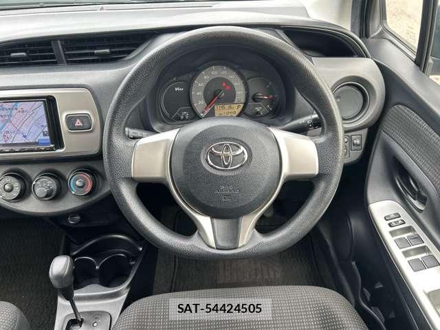 Toyota VITZ 2015-02 8053556-14