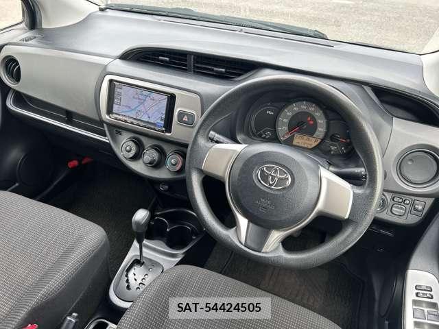 Toyota VITZ 2015-02 8053556-15