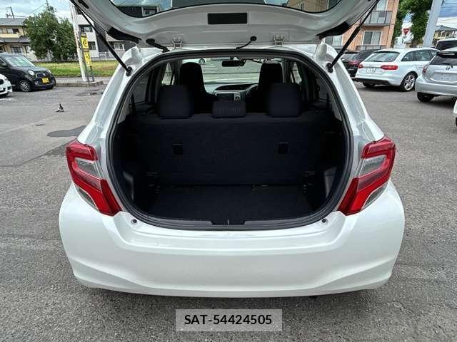 Toyota VITZ 2015-02 8053556-19